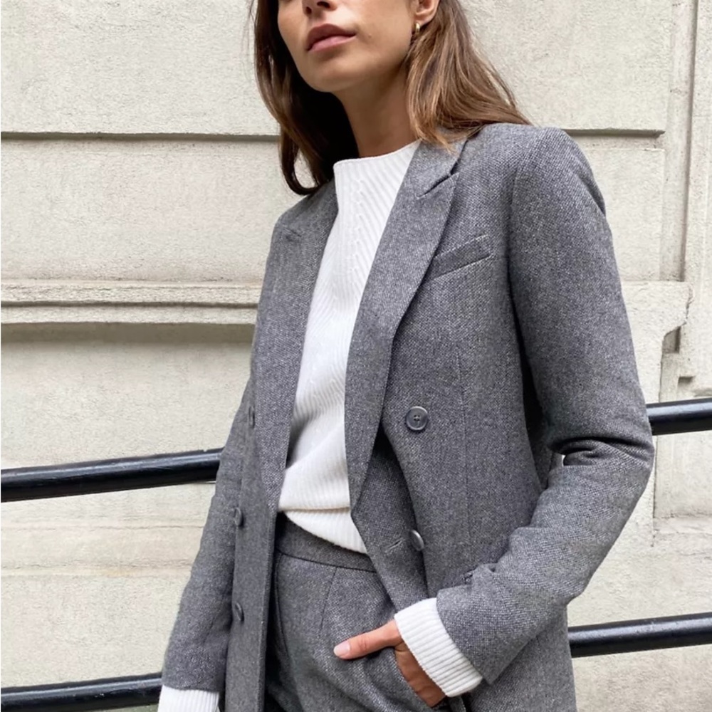 Aritzia Gray Blazer